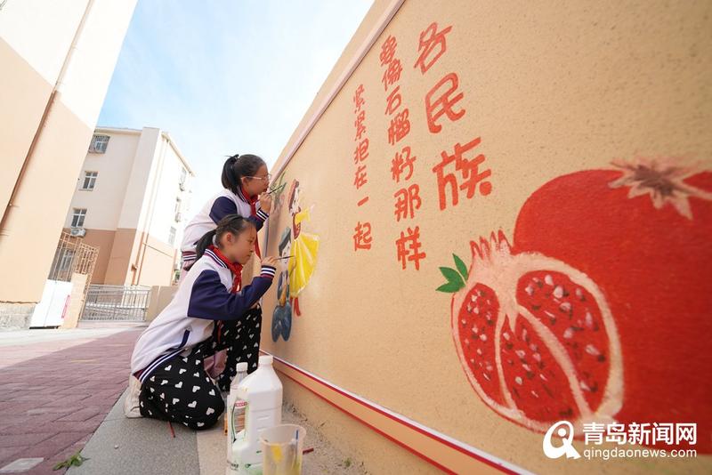 通讯员 李娜)各民族要像石榴籽那样紧紧抱在一起同心共筑中国梦