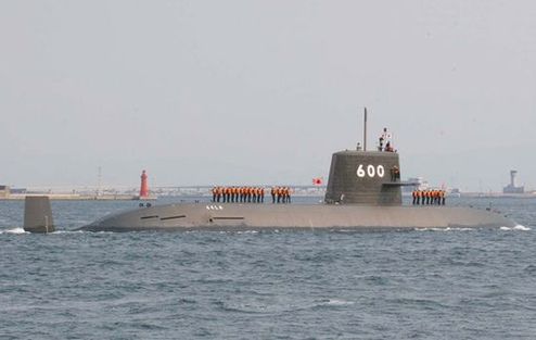 日本海上自衛隊親潮級潛艇SS600望潮號。