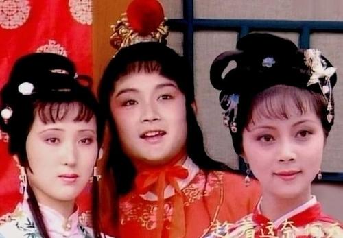 87版红楼薛宝钗资产上亿 欧阳奋强赞张莉依旧漂亮