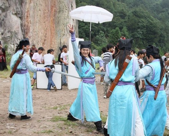 新白发魔女传幕后花絮曝光 萌点十足欢乐多