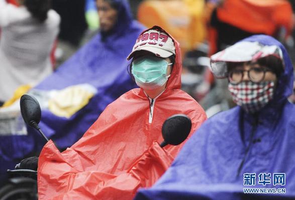 我国多地现降温降雨天气 一场秋雨一场寒