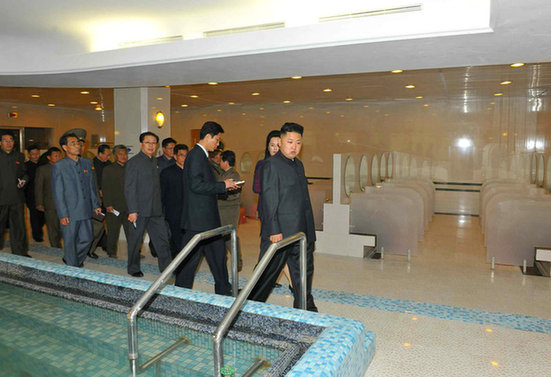 金正恩视察朝鲜滑冰场等 称为人民做事永不满足