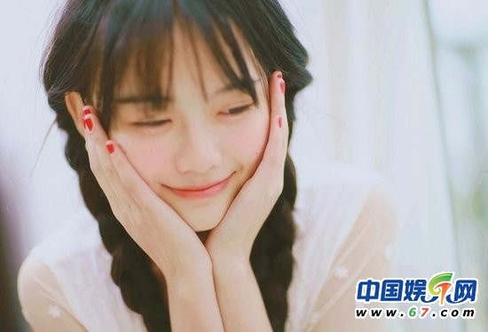 各路荧屏“麻花”女 王菲妩媚惊艳张柏芝清纯脱俗