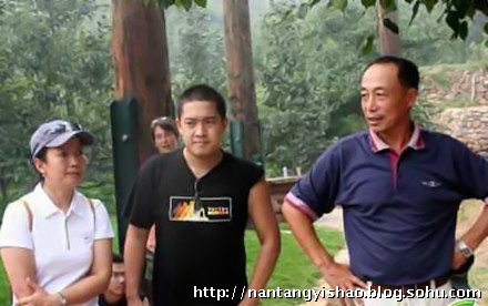 52岁吕丽萍23岁儿子近照曝光 外形像前夫张丰毅