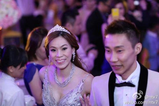 马来羽毛名将李宗伟大婚 李永波鲍春来陶菲克到场祝贺