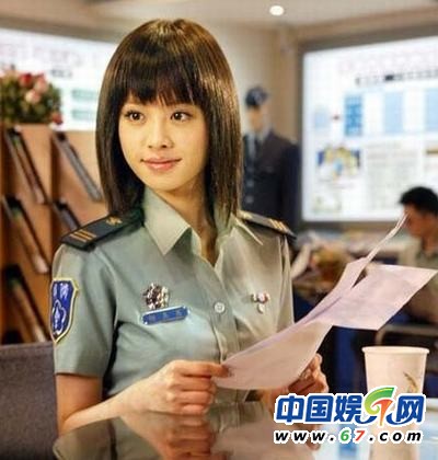 众女星制服诱惑大比拼 baby女仆装范冰冰警花李玟护士服