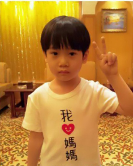 孟庭苇5岁儿子小宝弟近照曝光