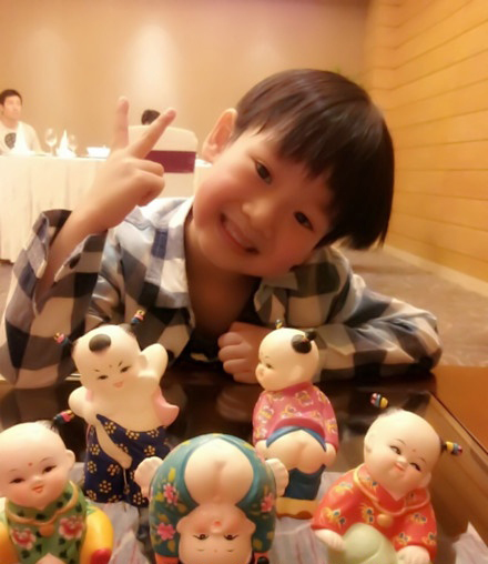 孟庭苇5岁儿子小宝弟近照曝光