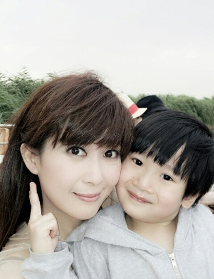 孟庭苇5岁儿子小宝弟近照曝光
