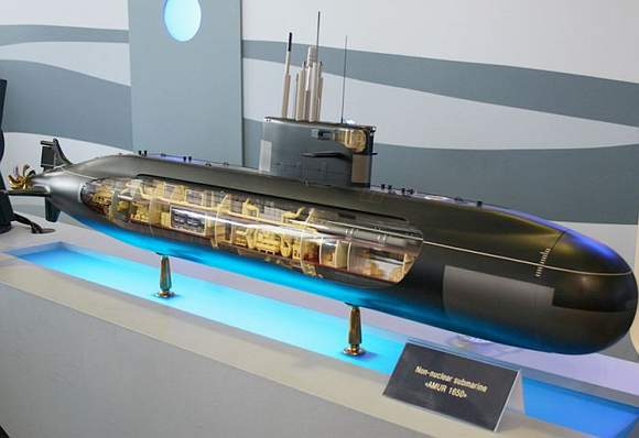 中国20亿美元买4艘最强潜艇