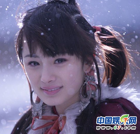 盘点影视剧浪漫白雪唯美瞬间 林心如杨幂赵雅芝俏皮娇媚(图)