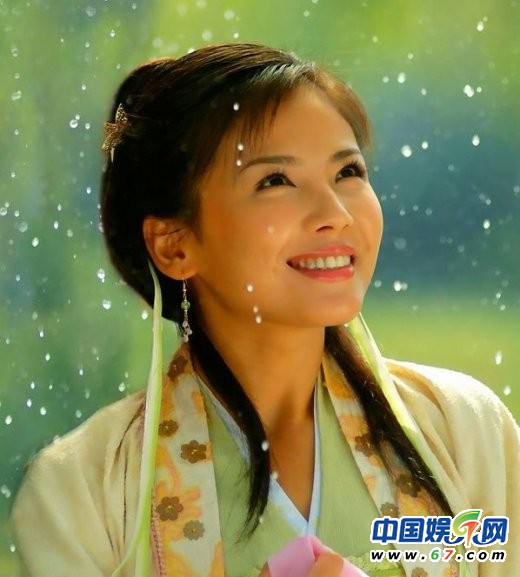 盘点影视剧浪漫白雪唯美瞬间 林心如杨幂赵雅芝俏皮娇媚(图)