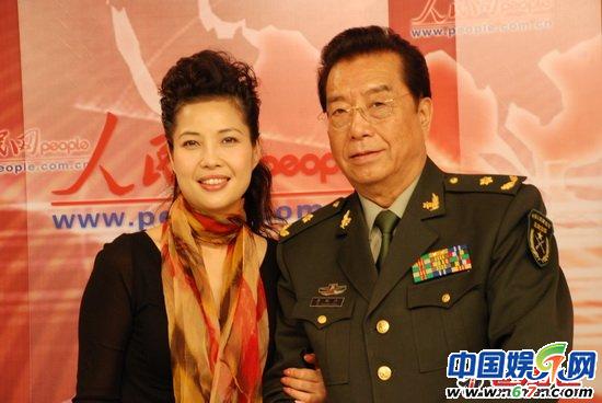 李雙江前妻丁英首曝光兩人共育有大兒子李賀組圖