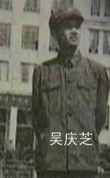 朱军30年前军装照曝光 少年朱军清瘦帅气当过侦察兵