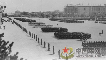 1959年国庆 逢十大阅兵盛况空前(组图)