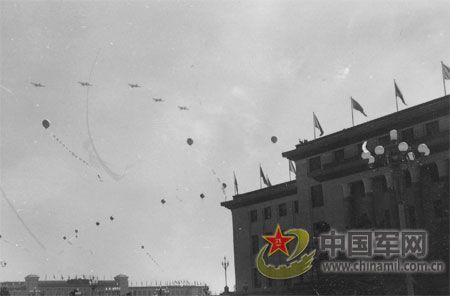 1959年国庆 逢十大阅兵盛况空前(组图)