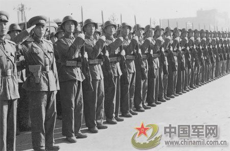 1959年国庆 逢十大阅兵盛况空前(组图)