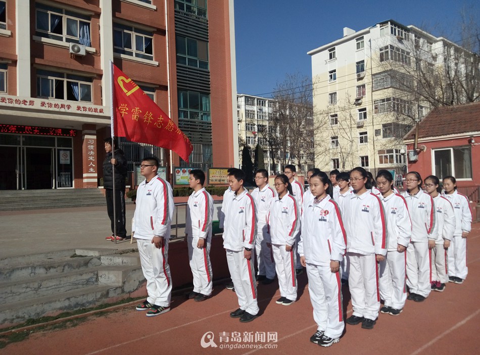 学习雷锋好榜样超银中学人人争当小雷锋