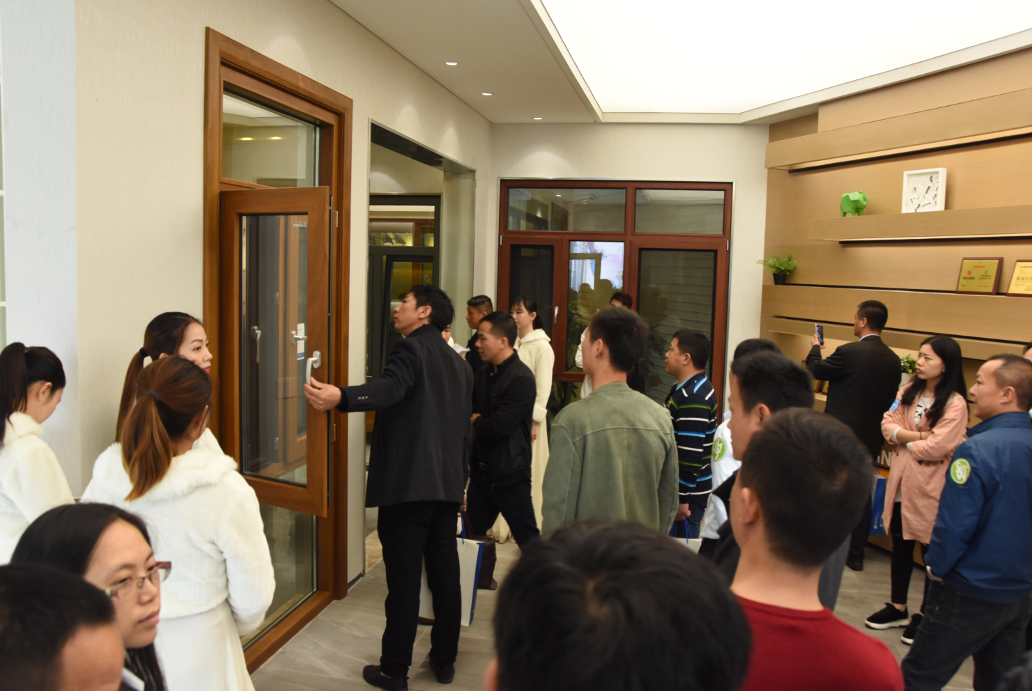 博森特彩窗乔迁盛典盛大开幕,博森特彩窗乔迁盛典盛大开幕